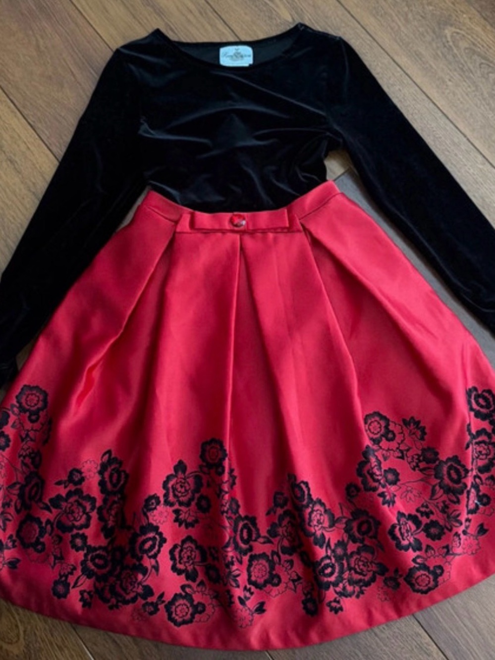 Girl Red Floral Embroidered Pleated Skirt - Unbranded